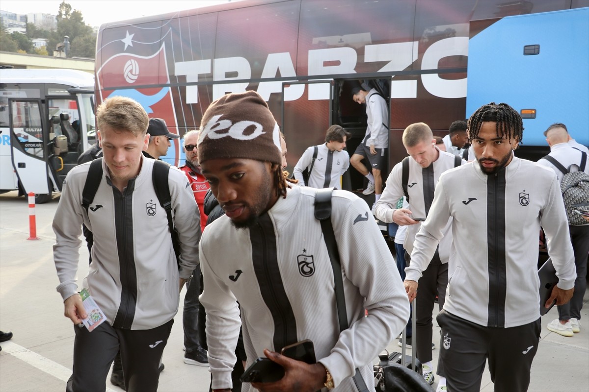 Trabzonspor, Trendyol Süper Lig'in 28. haftasında yarın deplasmanda RAMS Başakşehir ile yapacağı...