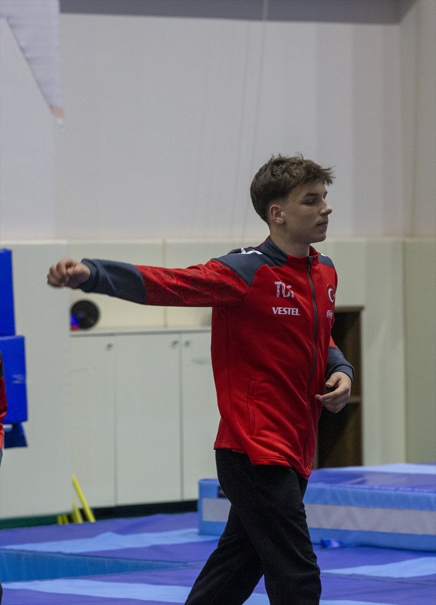 Trampolin Cimnastik Gençler Milli Takımı sporcuları, Dünya Kupası öncesi 4. AERE Cup Cimnastik...