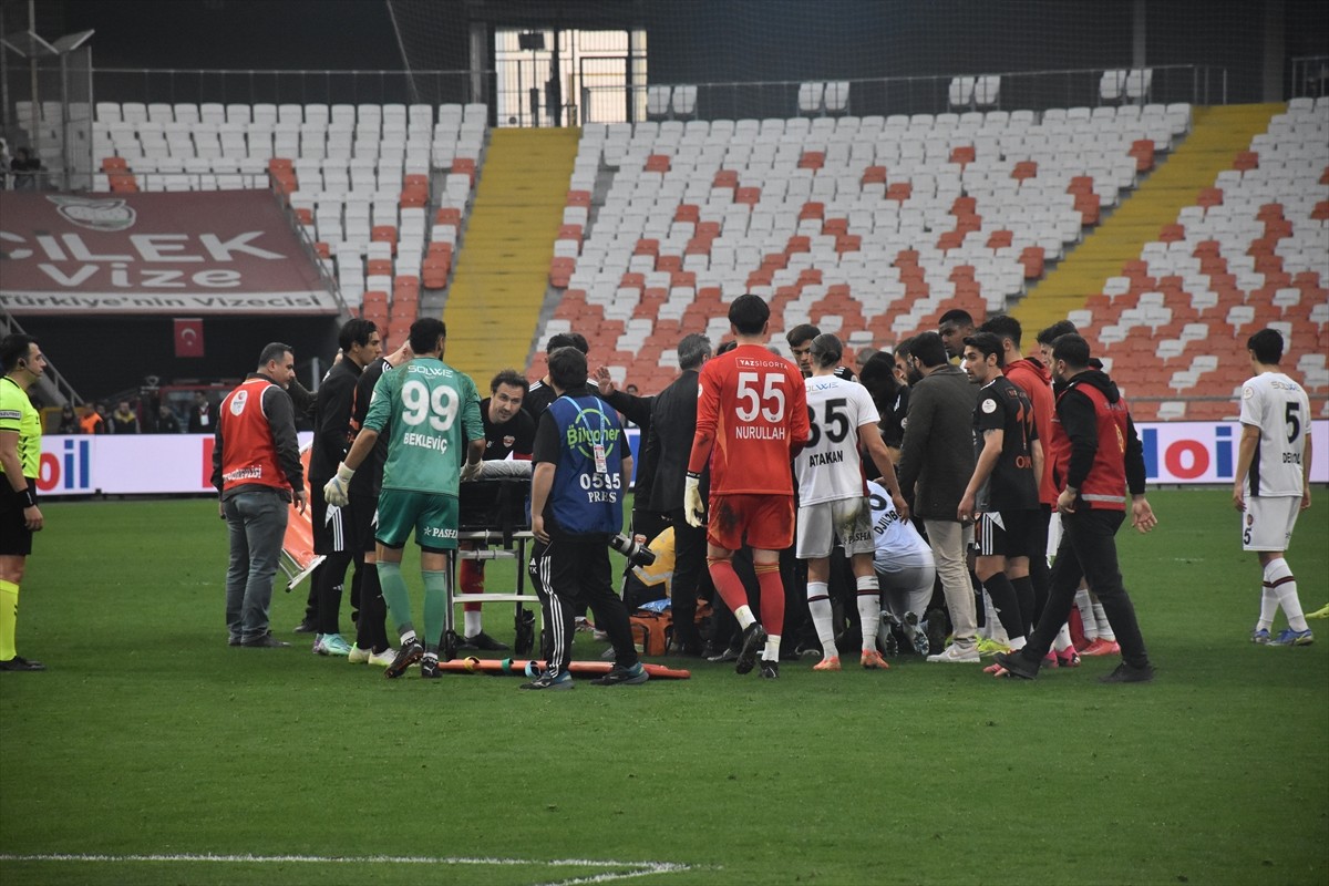 Trendyol 1. Lig'in 29. haftasında Adanaspor ile Solwie Energy Fatih Karagümrük, Yeni Adana...