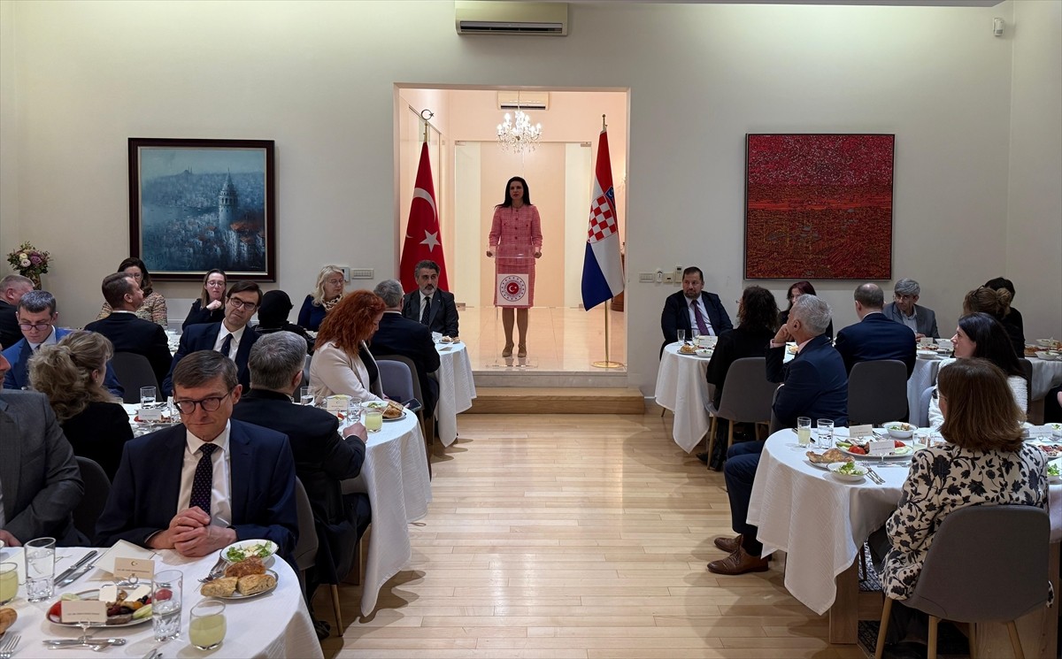 Türkiye'nin Zagreb Büyükelçiliği tarafından Hırvatistan'ın başkenti Zagreb'de iftar programı...