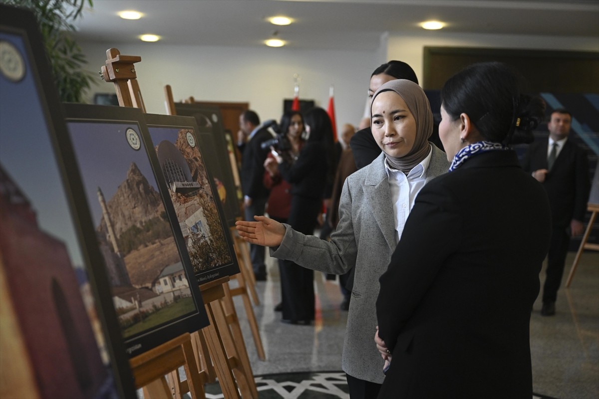 Türkiye Büyük Millet Meclisi (TBMM), meclis Halkla İlişkiler Binası Konferans Salonu'nda Türk...