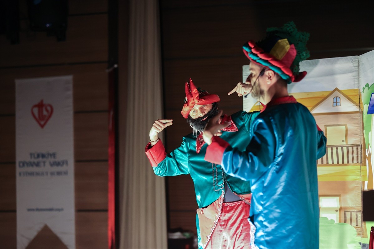 Türkiye Diyanet Vakfı (TDV) Etimesgut Şubesince yetim çocuklar ve ailelerinin katılımıyla "Yetim...