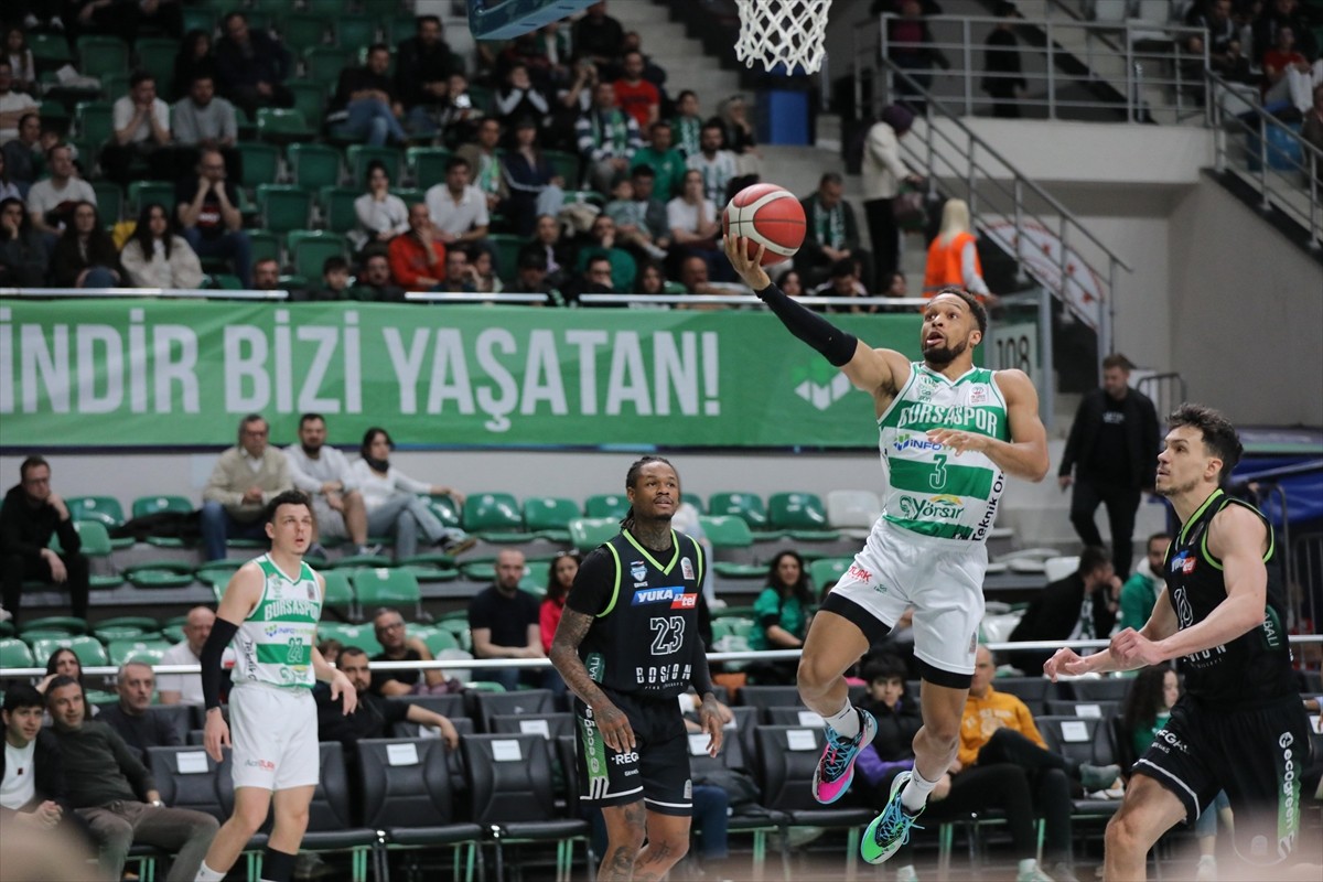 Türkiye Sigorta Basketbol Süper Ligi'nin 22. haftasında Bursaspor Yörsan ile Yukatel Merkezefendi...