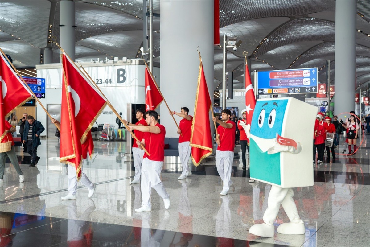 23 Nisan Ulusal Egemenlik ve Çocuk Bayramı, İstanbul Havalimanı'nda düzenlenen etkinlikle...