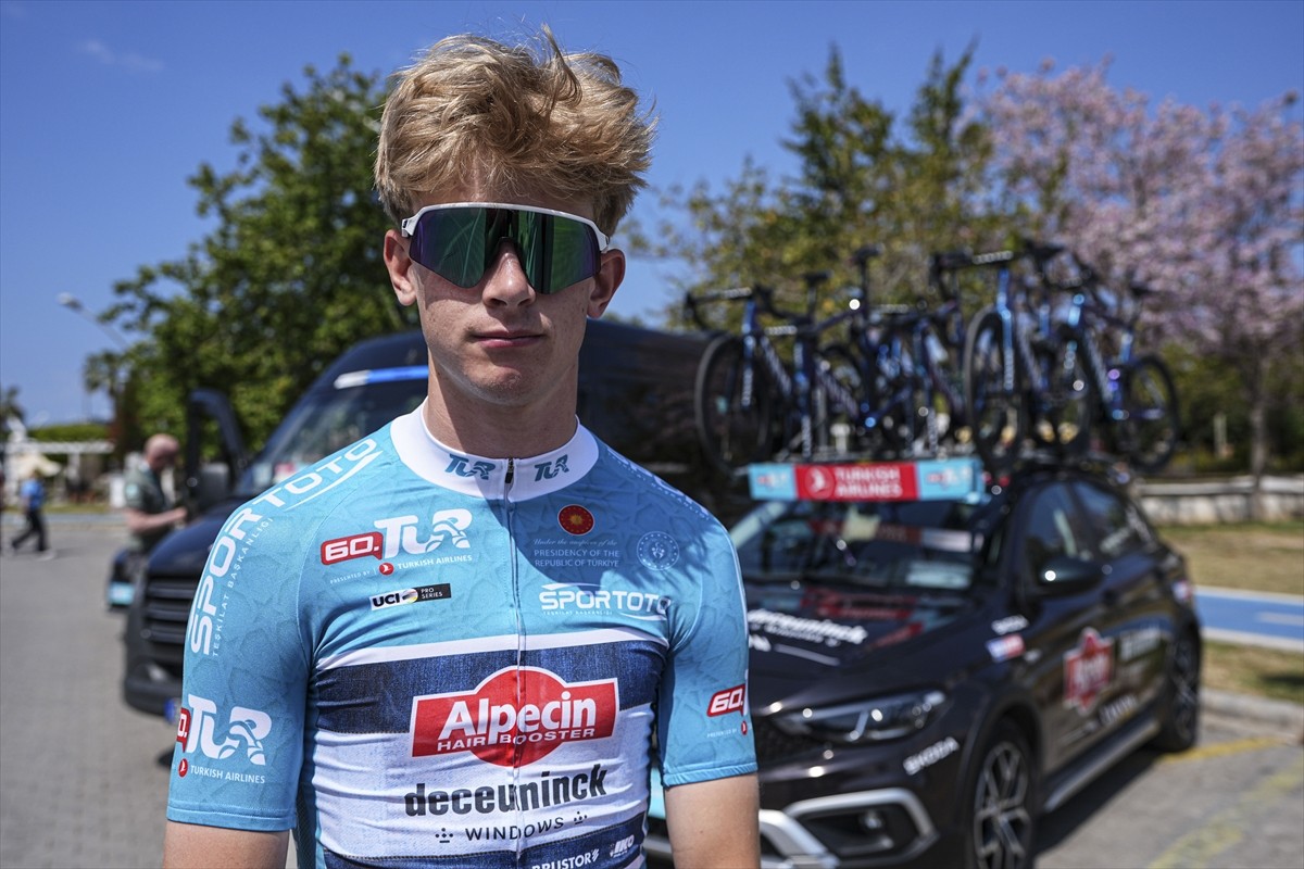 60. Cumhurbaşkanlığı Türkiye Bisiklet Turu'nun ikinci etabını kazanan Alpecin-Deceuninck...