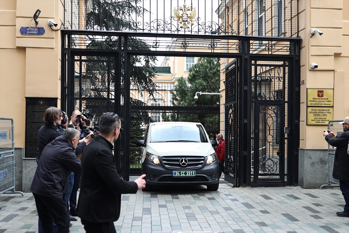 ABD ve Rusya heyetleri, büyükelçilik faaliyetlerini görüşmek üzere Rusya'nın İstanbul...