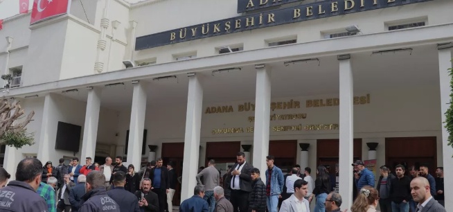 Adana'da Yaz Boyunca Ücretsiz Yüzme Kursu Müjdesi!