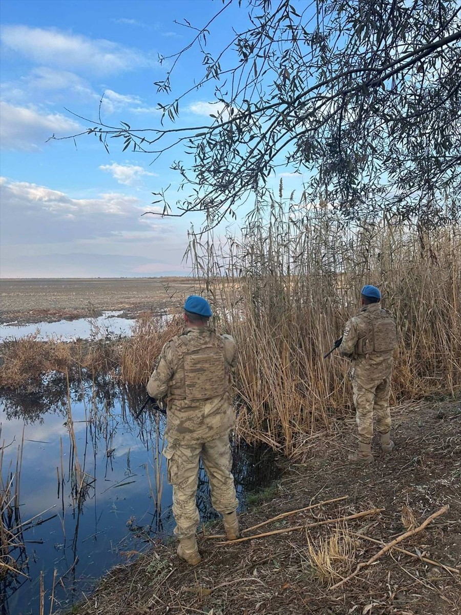 Afyonkarahisar'ın Bolvadin, Çay ve Sultandağı ilçelerine sınırı bulunan "Ulusal öneme haiz sulak...