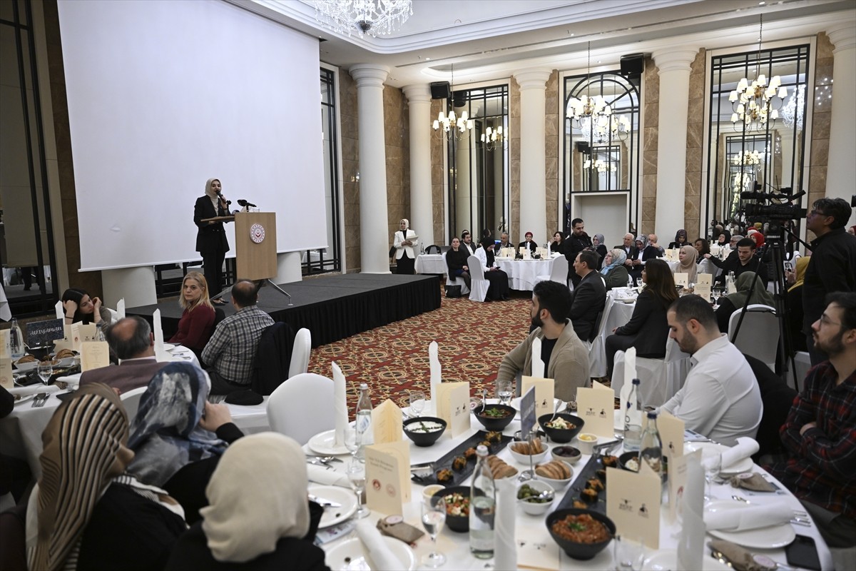 Aile ve Sosyal Hizmetler Bakanı Mahinur Özdemir Göktaş, Berlin'de, Aile ve Sosyal Hizmetler...