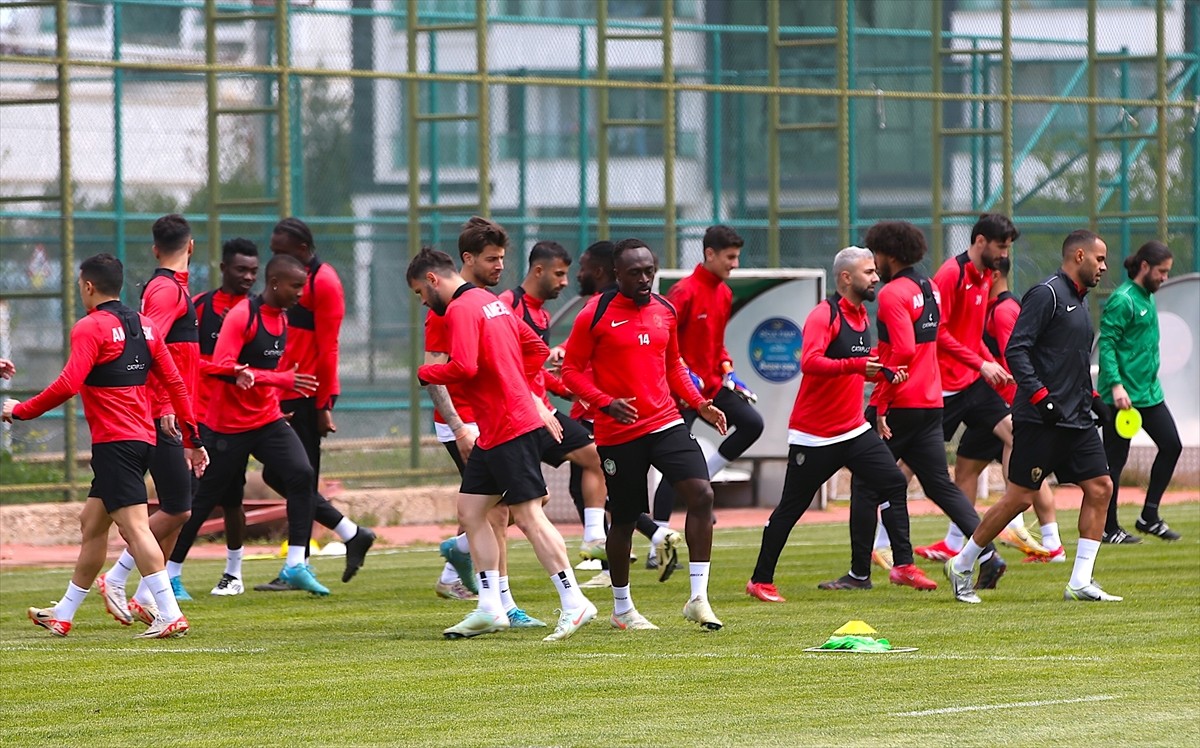  Amed Sportif Faaliyetler, Trendyol 1. Lig'in 35. haftasında 19 Nisan Cumartesi günü sahasında...