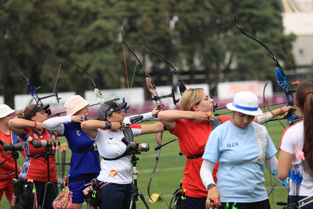Antalya'da 2025 Avrupa Okçuluk Grand Prix'sinin ilk ayağının yapıldığı müsabakaların ikinci...
