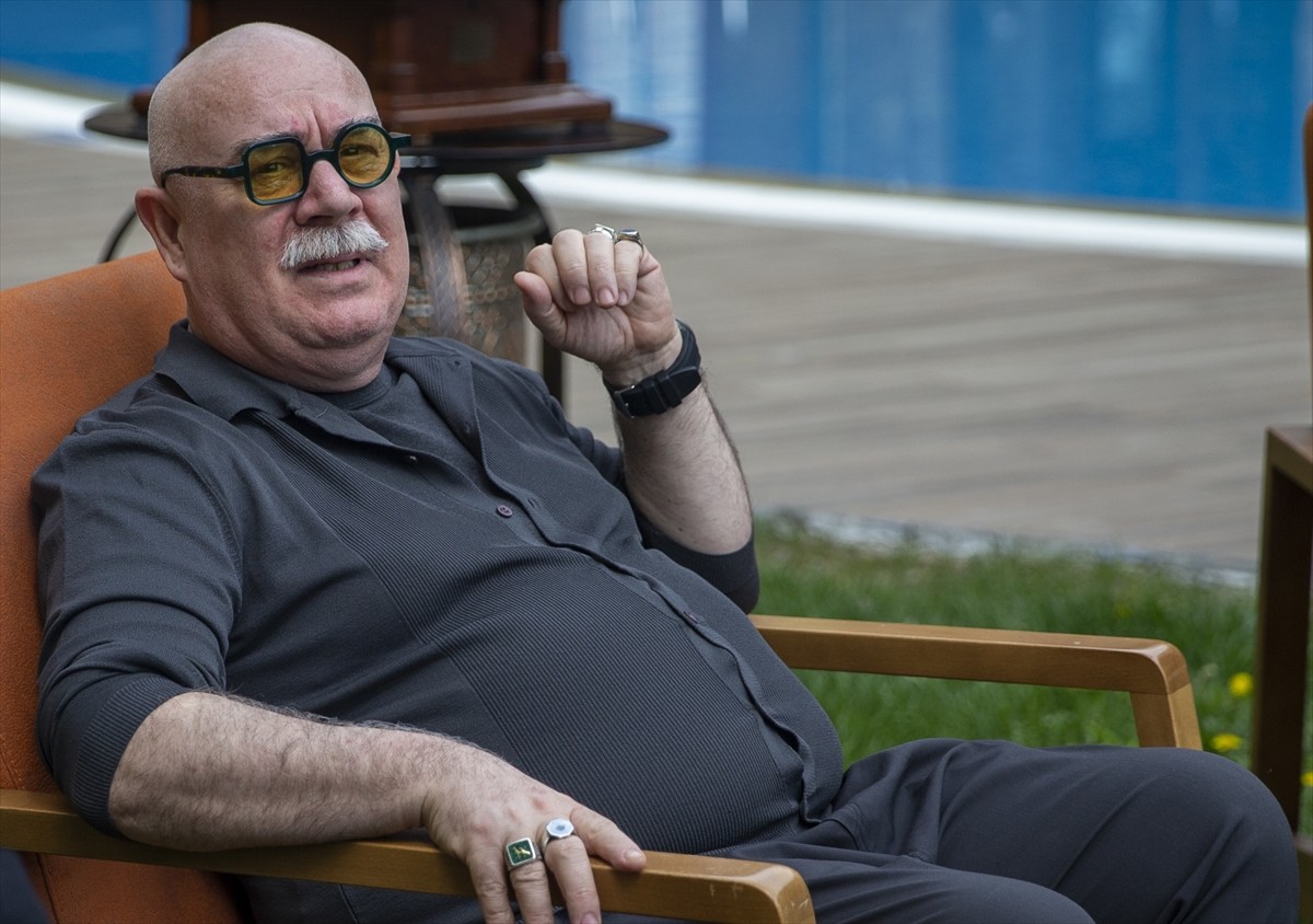 Bolu'da "Sinema ve Oyunculuk Kampı"na katılan oyuncu adayları, sinema ve tiyatronun duayen...