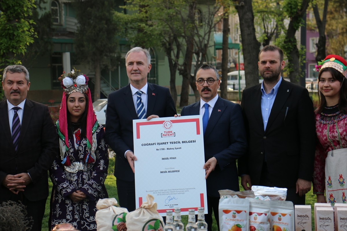 Bursa'nın köklü lezzetlerinden "İnegöl piyazı" coğrafi işaretle tescillendi. İnegöl Belediyesinin...
