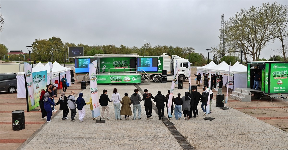 Çevre, Şehircilik ve İklim Değişikliği Bakanlığına bağlı Türkiye Çevre Ajansı tarafından gençlerin...