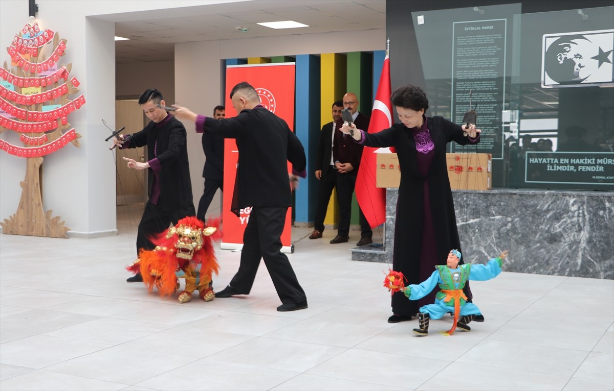 Çin'in Ankara Büyükelçisi Ciang Şüebin, Kahramanmaraş'ta 23 Nisan Ulusal Egemenlik ve Çocuk...