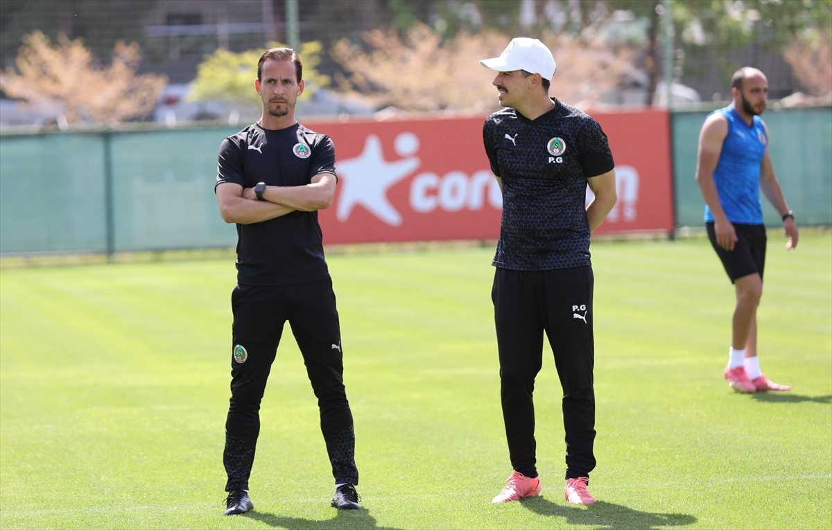 Corendon Alanyaspor, Trendyol Süper Lig'in 33. haftasında deplasmanda oynayacağı Trabzonspor...