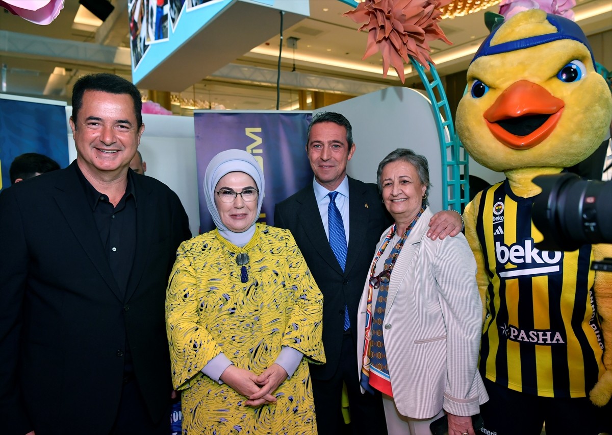 Cumhurbaşkanı Recep Tayyip Erdoğan'ın eşi Emine Erdoğan, Toplumsal Gelişim Merkezi Eğitim ve...