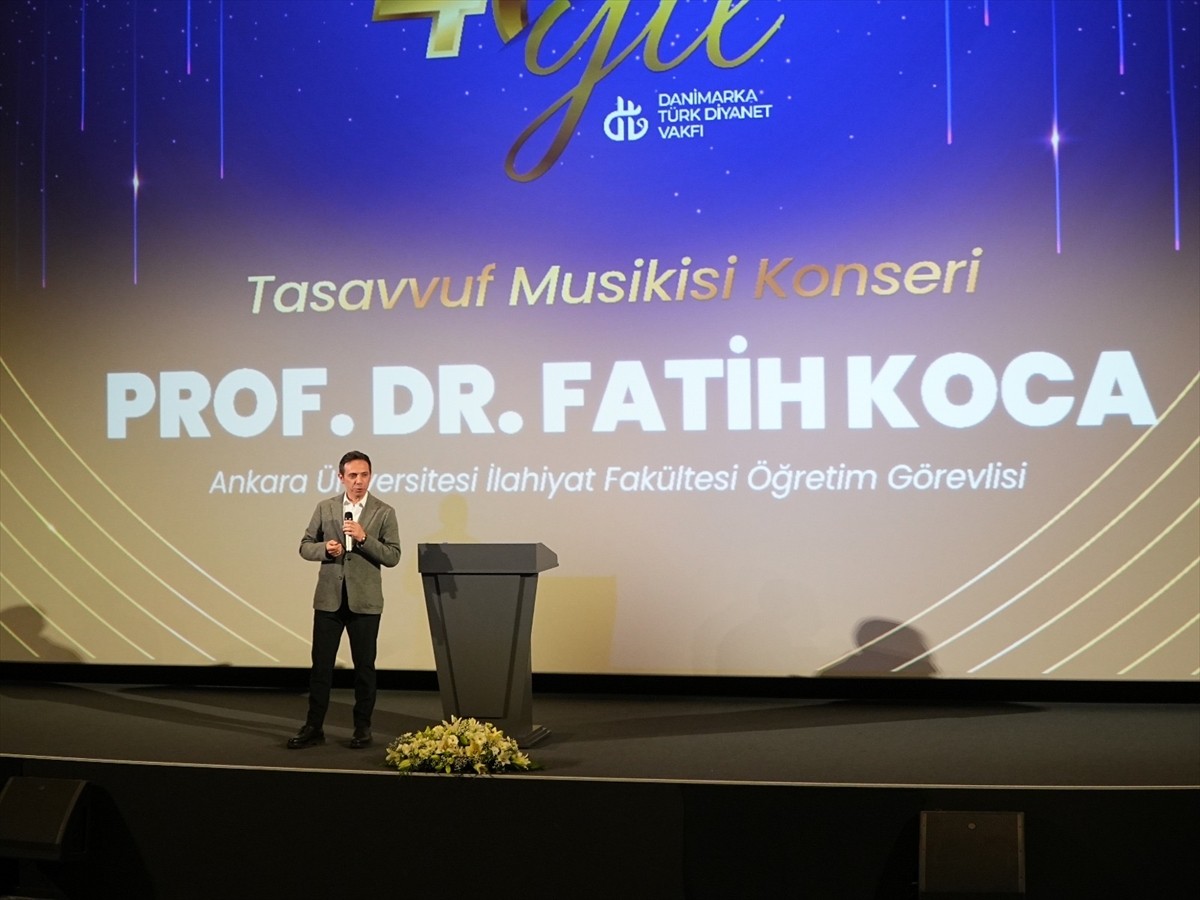 Danimarka Türk Diyanet Vakfının (DTDV) 40. kuruluş yılı dolayısıyla hazırlanan “Gurbet Çınarı”...