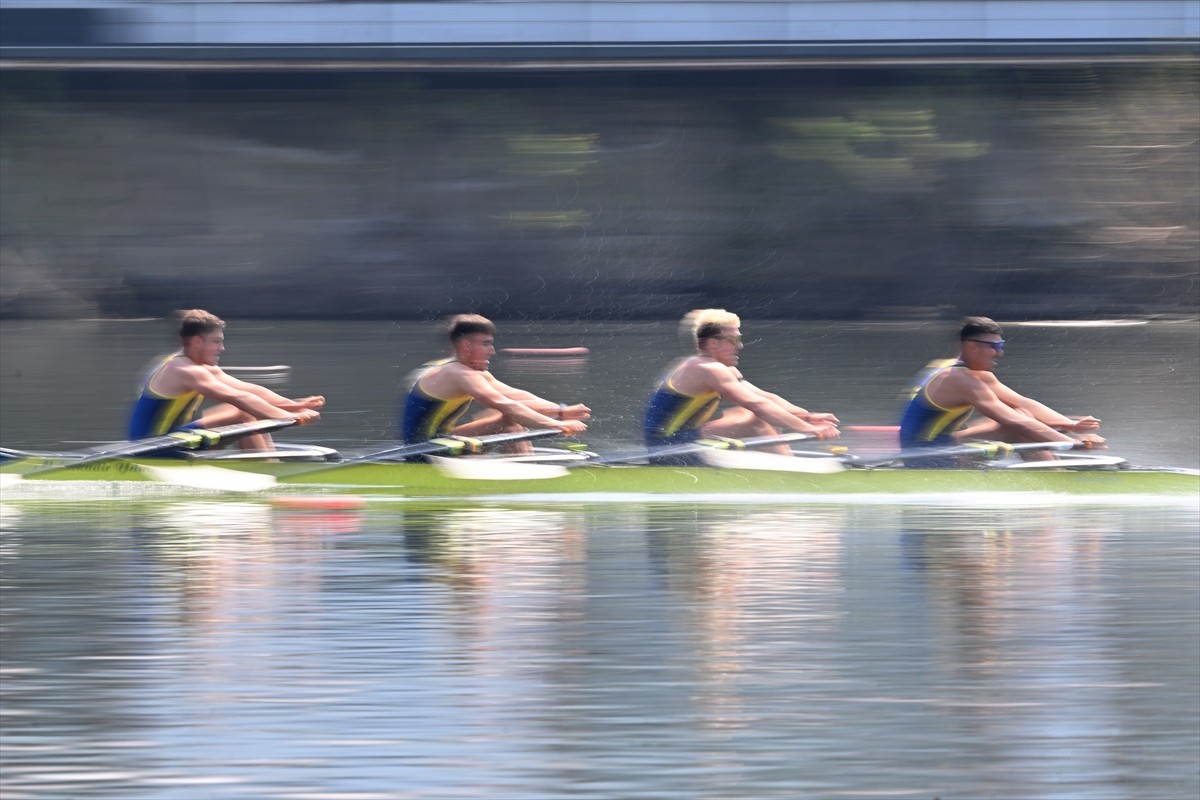 Edirne’de düzenlenen Uluslararası Meriç Kürek Yarışları’nın ilk gün müsabakaları sona erdi....