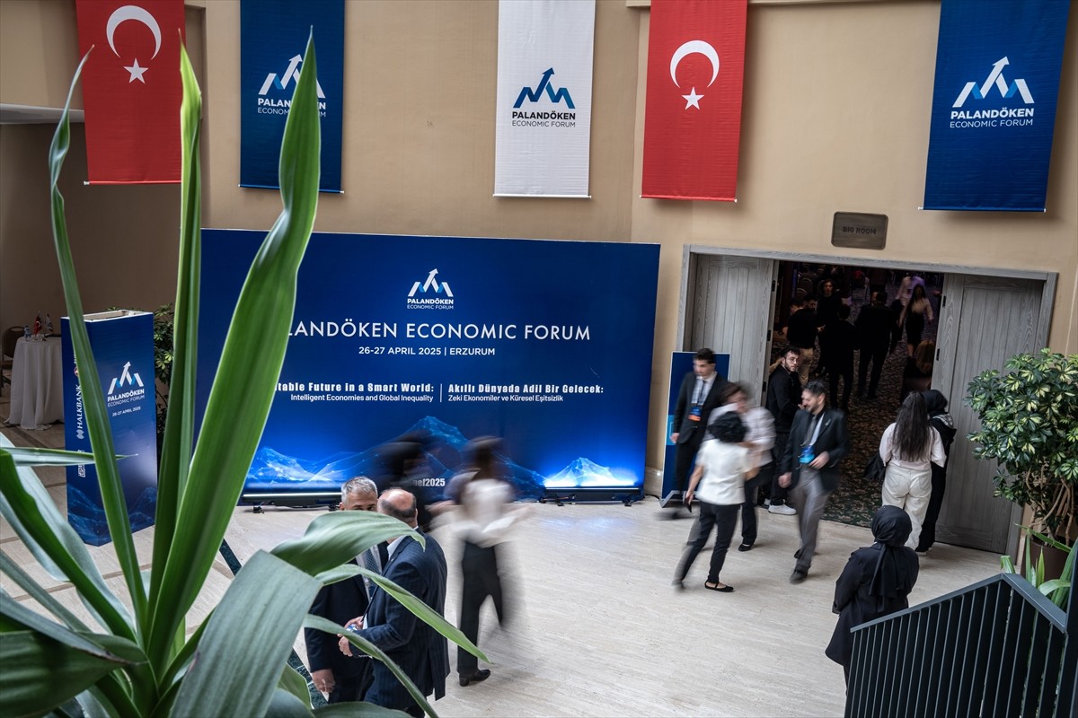 Ekonomik İşbirliği Teşkilatı (EİT) tarafından "2025 Turizm Başkenti" ilan edilen Erzurum'da ilk...