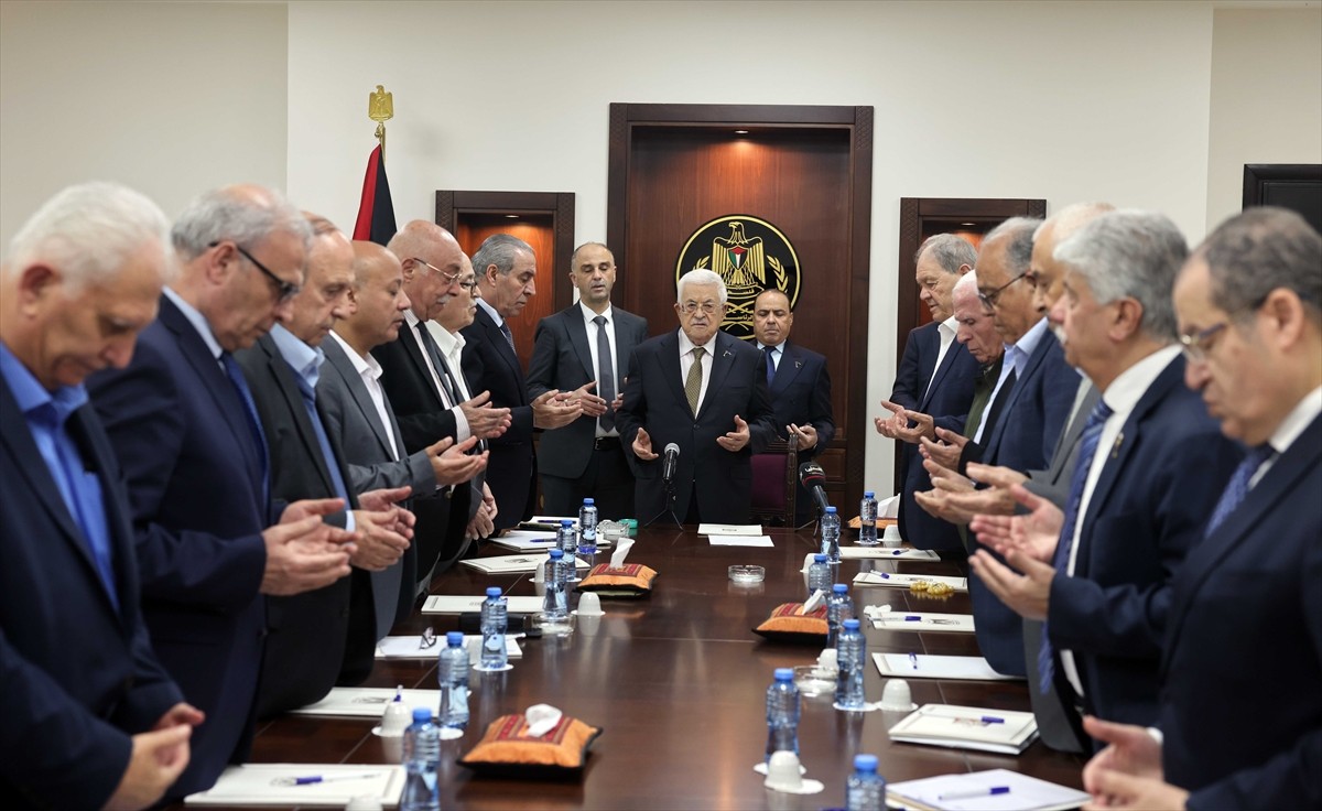 Filistin Kurtuluş Örgütü (FKÖ) İcra Komitesi Genel Sekreteri Hüseyin eş-Şeyh'in, Filistin Devlet...