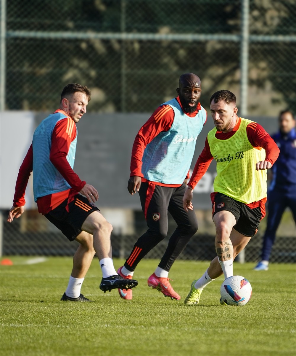 Gaziantep FK, Trendyol Süper Lig'in 32. haftasında deplasmanda RAMS Başakşehir ile 20 Nisan Pazar...