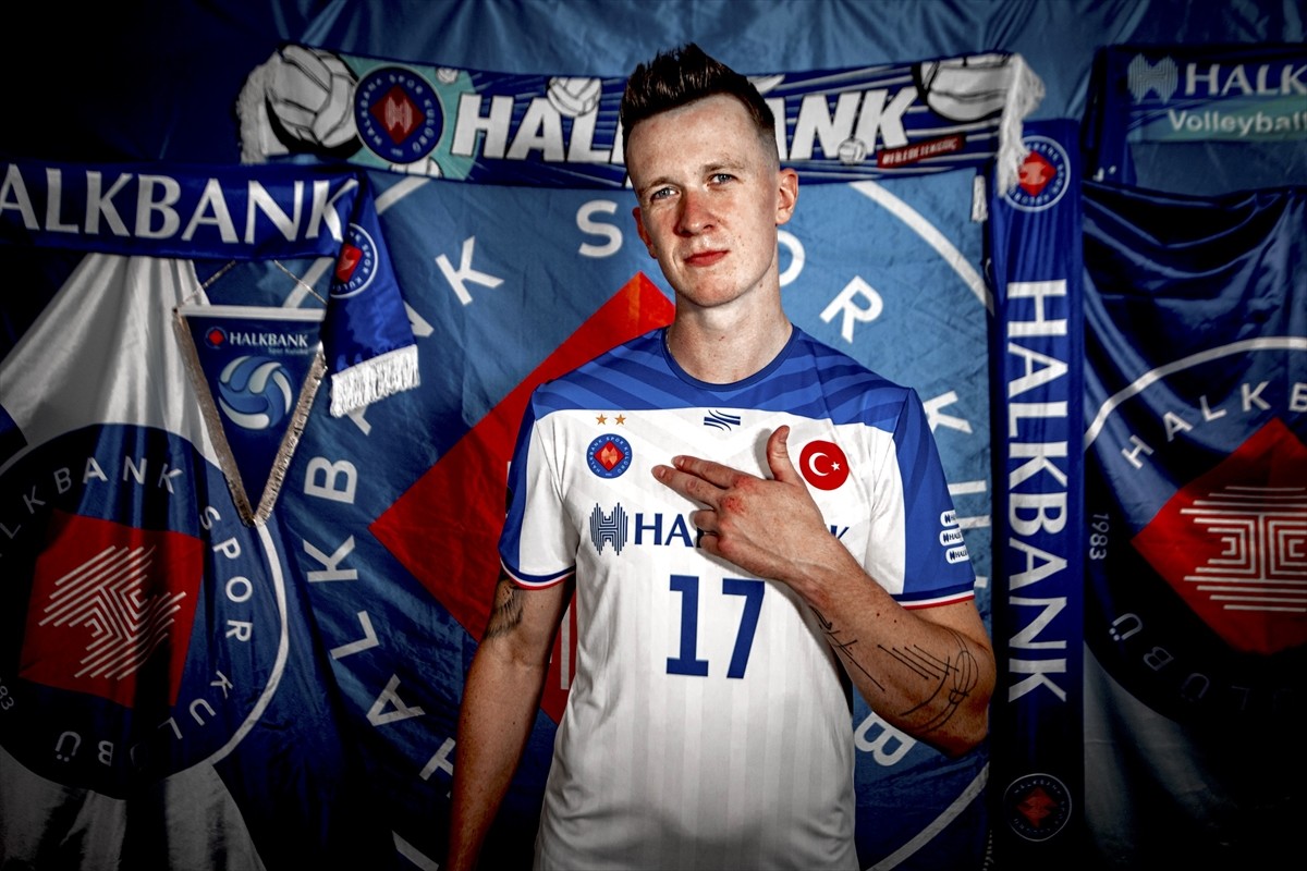 Halkbank Erkek Voleybol Takımı'nın Çekyalı pasör çaprazı Marek Sotola, CEV Şampiyonlar Ligi Dörtlü...