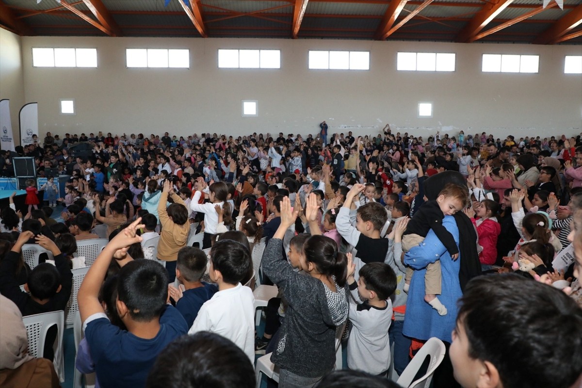 Hatay'ın Hassa ilçesinde, Büyükşehir Belediyesince organize edilen Hatay Sanatla Ayağa Kalkıyor...