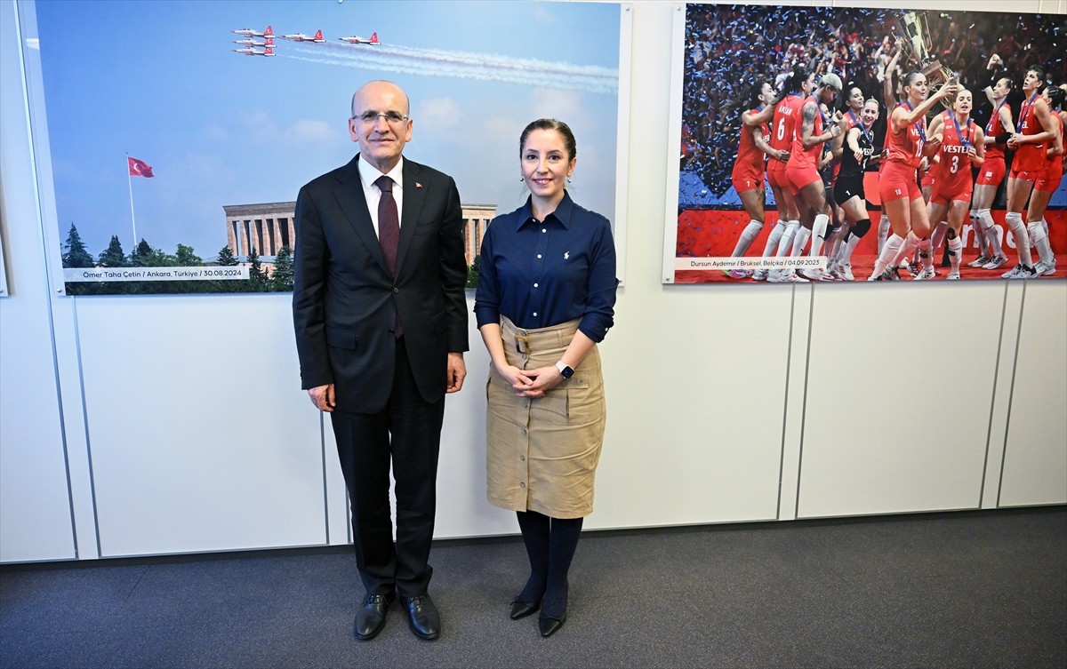 Hazine ve Maliye Bakanı Mehmet Şimşek (solda), Türkiye-Avrupa Birliği (AB) Yüksek Düzeyli Ekonomik...