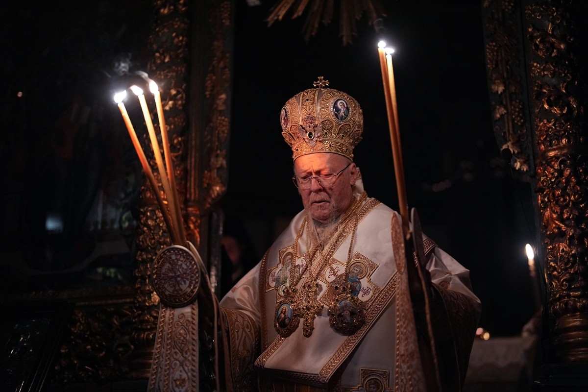 Hristiyanların en önemli dini bayramlarından olan ve Hazreti İsa'nın yeniden dirildiğine inanılan...