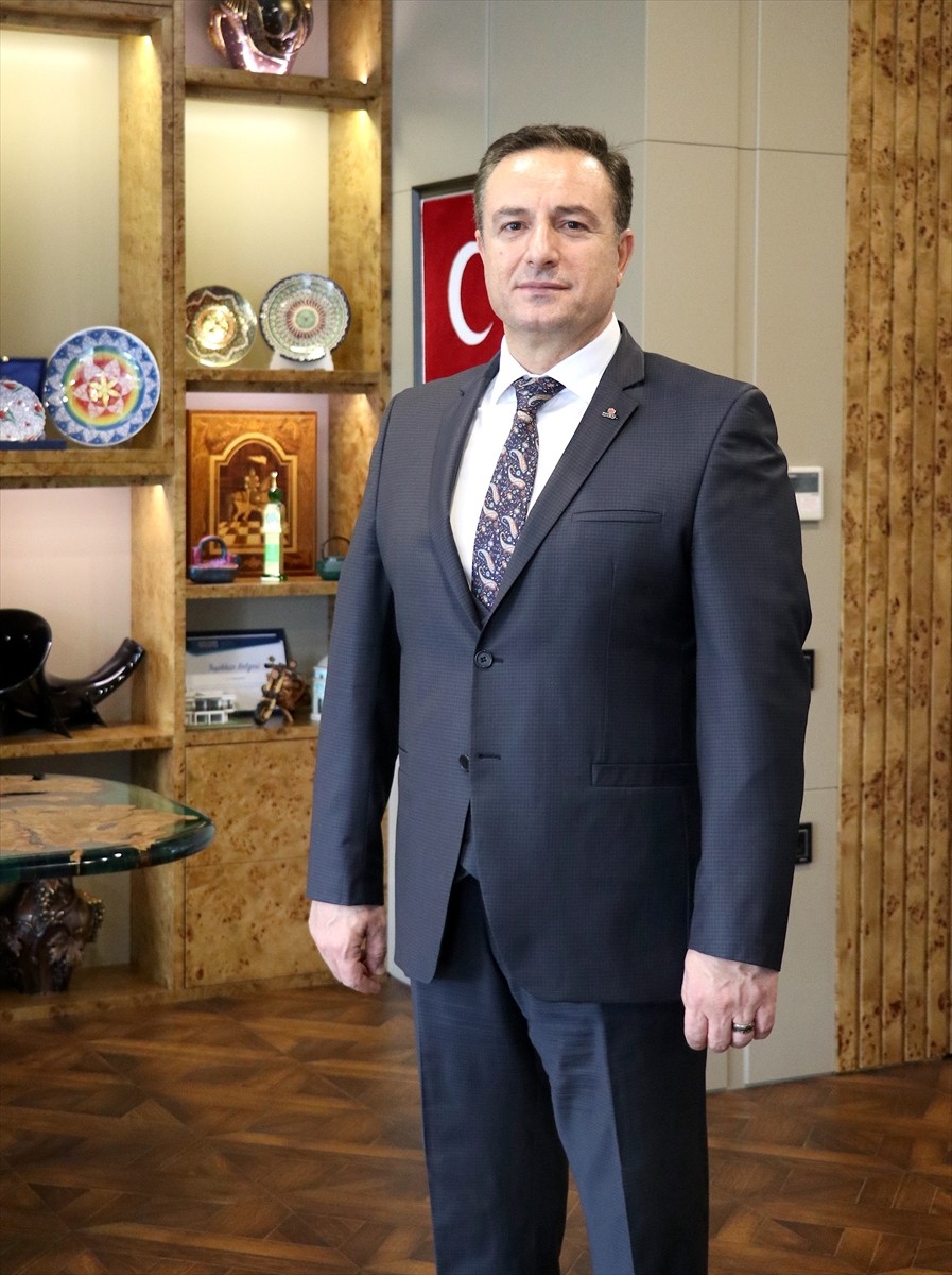 İnşaat Müteahhitleri Sanayicileri İş İnsanları Federasyonu (İMSİFED) Yönetim Kurulu Başkanı Şeref...