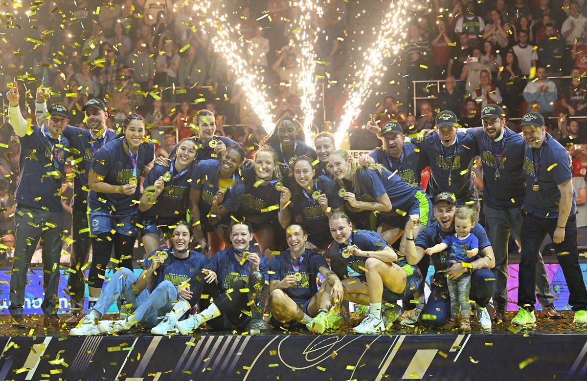 İspanya'nın Zaragoza kentinde düzenlenen Basketbol FIBA Kadınlar Avrupa Ligi 6'lı Final'de Çimsa...