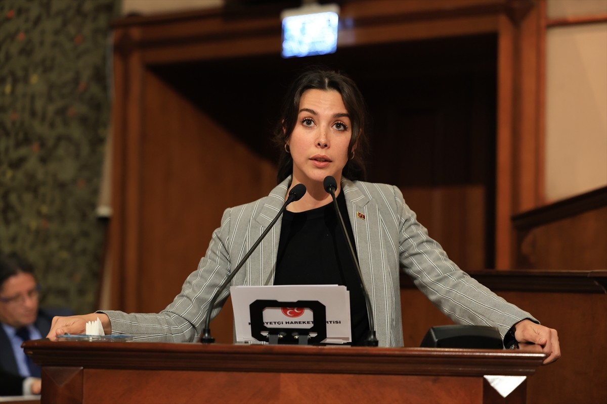 İstanbul Büyükşehir Belediye (İBB) Meclisi nisan ayı toplantılarının ikinci oturumu...