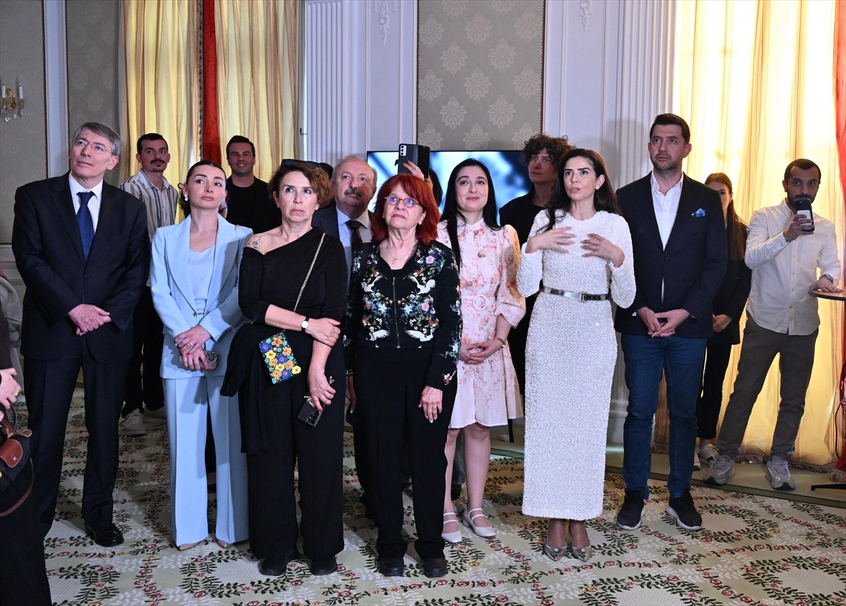 İstanbul Dijital Sanat Festivalinin (IDAF) bu yılki ön gösterimi, Fransa’nın başkenti Paris’te...