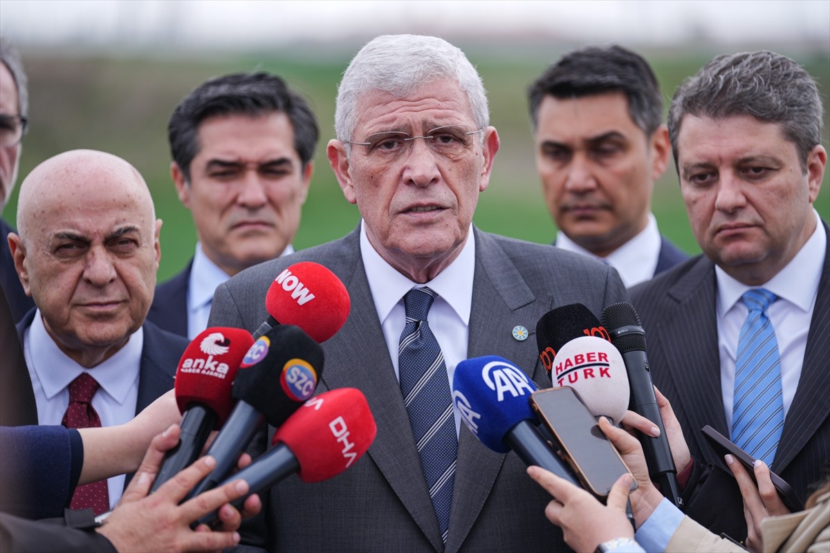 İYİ Parti Genel Başkanı Müsavat Dervişoğlu, yolsuzluk soruşturması kapsamında İstanbul Büyükşehir...