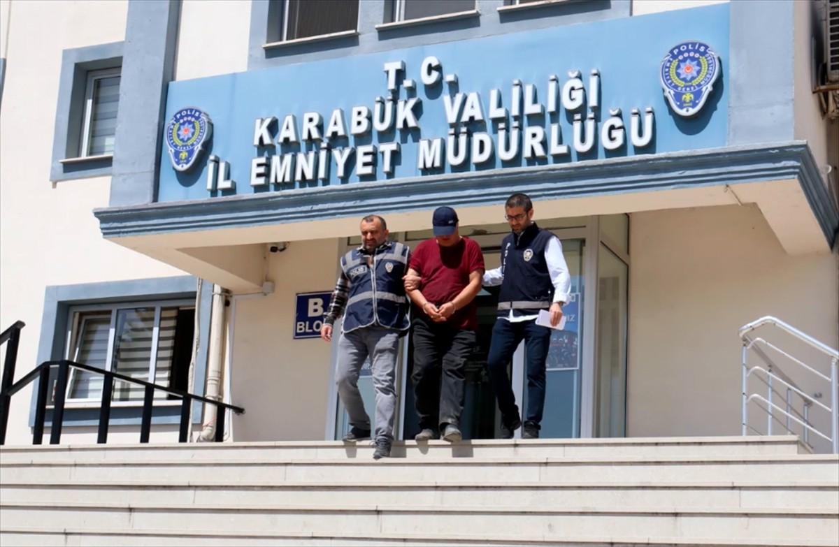 Karabük'te hakkında 9 yıl 4 ay 26 gün kesinleşmiş hapis cezası bulunan firari hükümlü yakalandı....