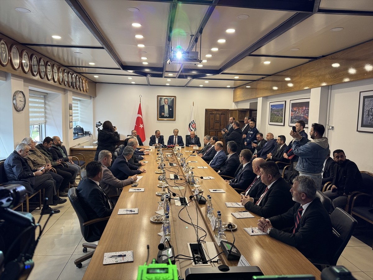 Karabük Demir ve Çelik Fabrikaları (KARDEMİR) ve Özçelik-İş Sendikası arasında 17. dönem toplu iş...