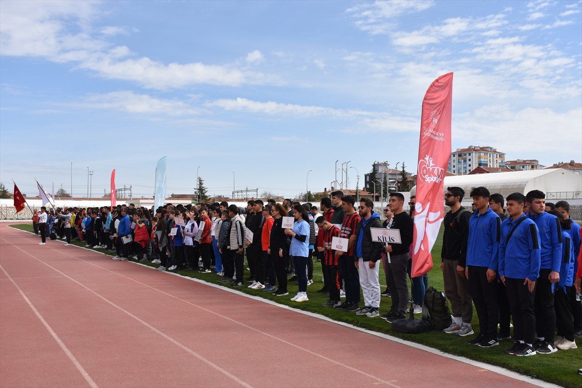 Karaman'da Okul Sporları Özel Sporcular Yıldız ve Gençler Türkiye Atletizm Birinciliği...