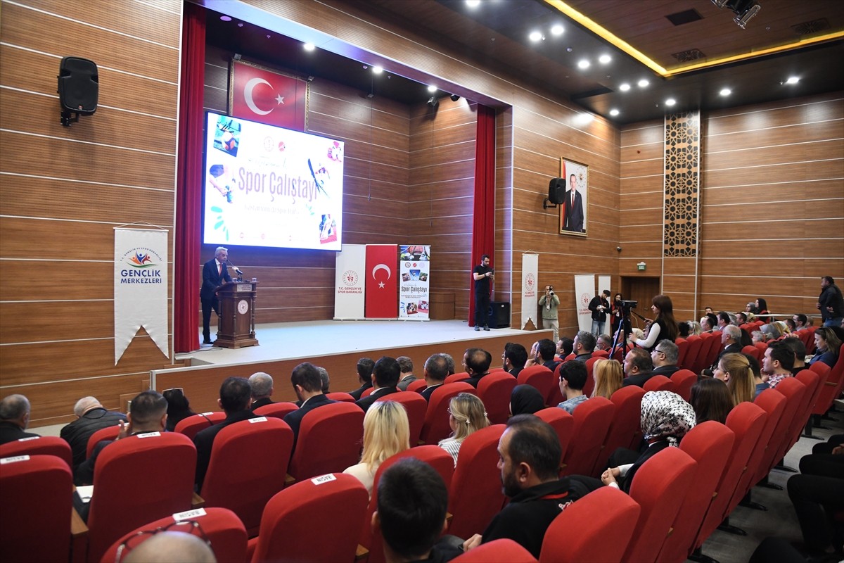 Kastamonu Valiliği himayesinde, Kastamonu Üniversitesi ile Kastamonu Gençlik ve Spor İl Müdürlüğü...