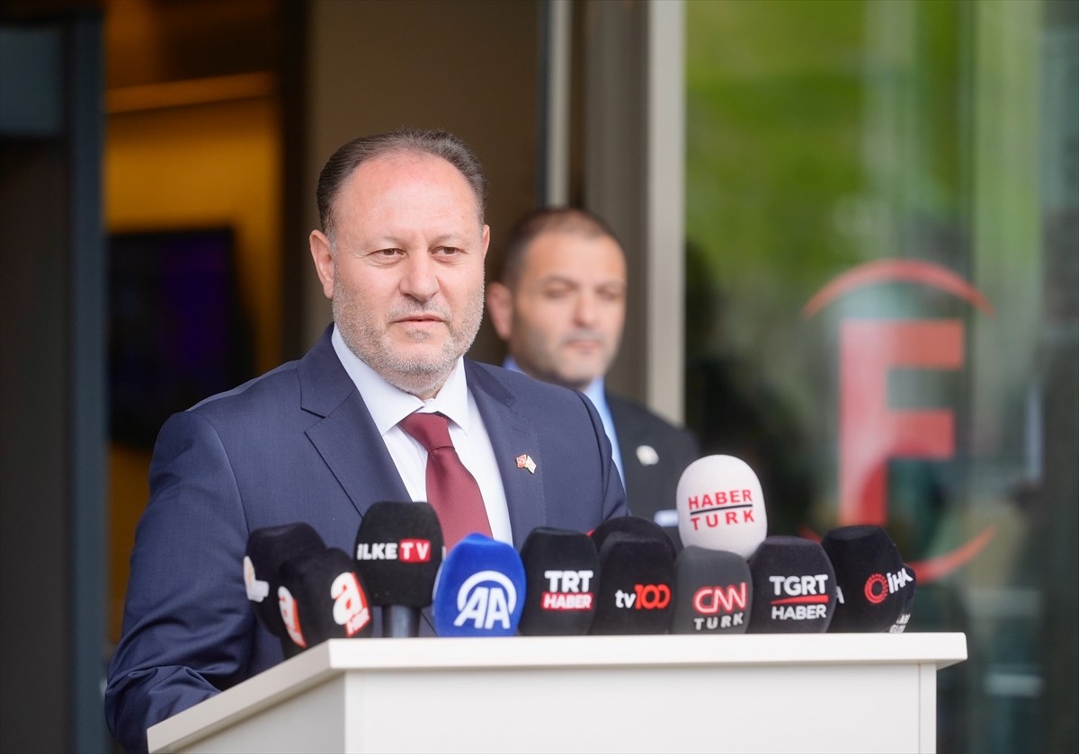 KKTC Cumhuriyet Meclisi Başkanı Ziya Öztürkler,  TBMM Başkanvekili ve DEM Parti İstanbul...