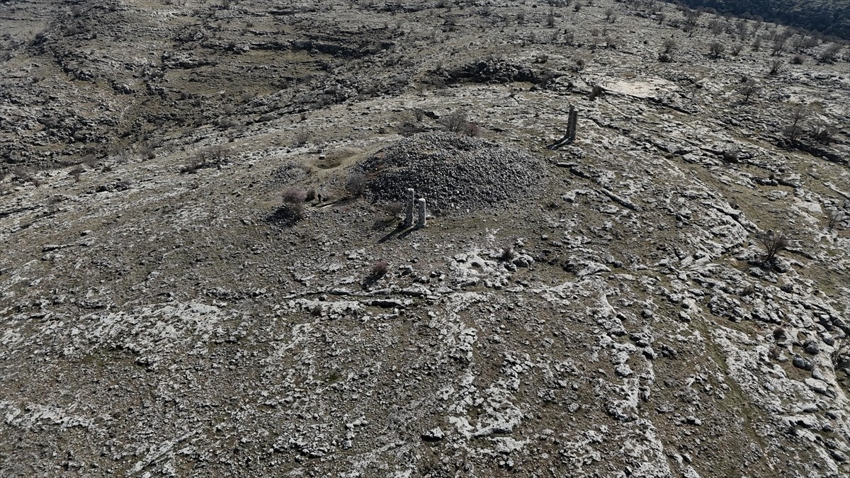 Kommagene Uygarlığı krallarından II. Mithridates'in Adıyaman'ın Besni ilçesindeki 2060 yıllık...