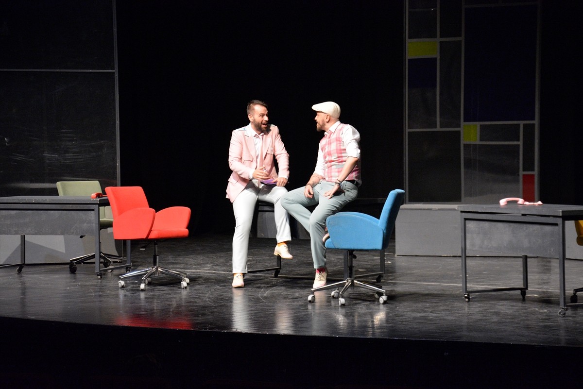 Kültür ve Turizm Bakanlığı Devlet Tiyatroları Genel Müdürlüğünce bu yıl 12'ncisi düzenlenen...