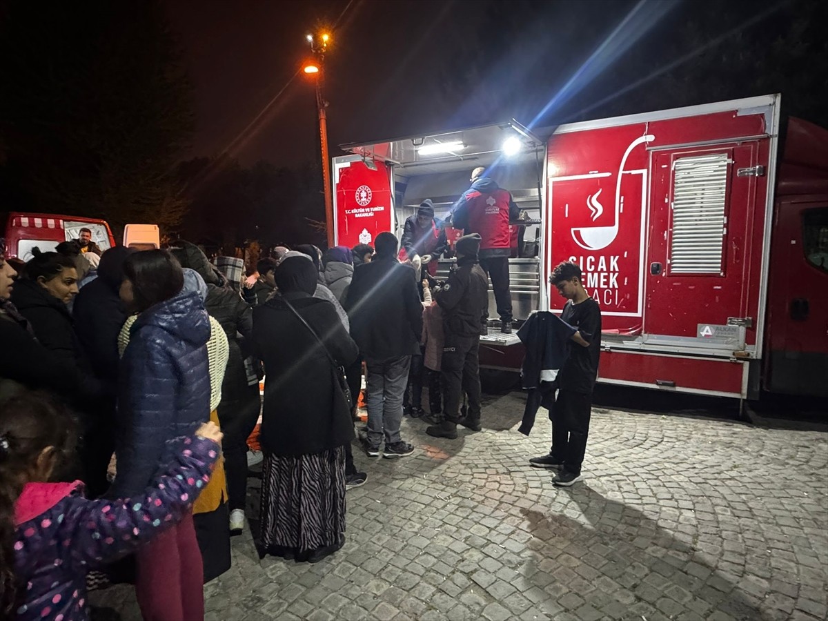 Kültür ve Turizm Bakanlığı Vakıflar Genel Müdürlüğü, İstanbul'da meydana gelen depremlerin...