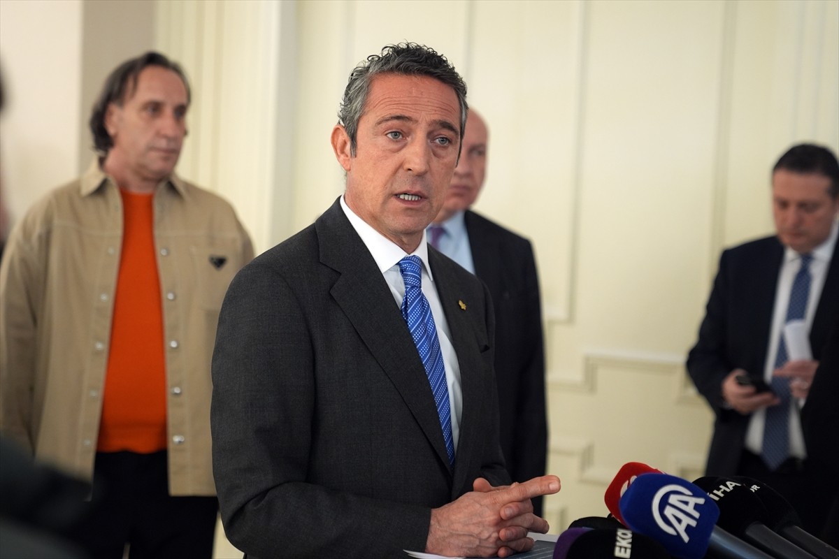 Kulüpler Birliği Vakfı Başkanı Ali Koç, İstanbul'da bir otelde gerçekleştirilen Kulüpler Birliği...