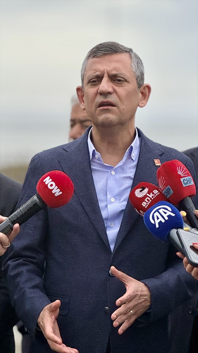 Kuzey Kıbrıs Türk Cumhuriyeti'ndeki konserinde sahnede fenalaşan ve kaldırıldığı hastanede...