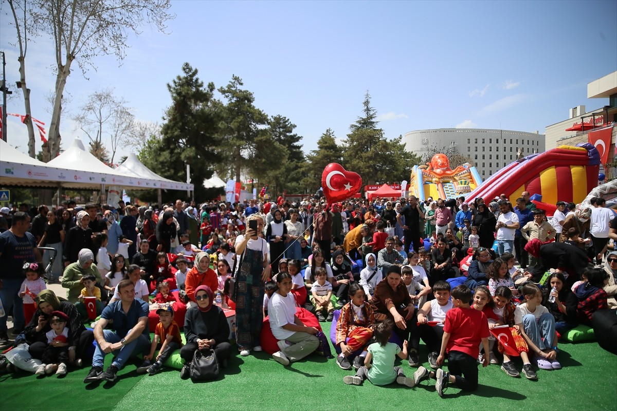 Malatya'da, 23 Nisan Ulusal Egemenlik ve Çocuk Bayramı dolayısıyla Çevre, Şehircilik ve İklim...