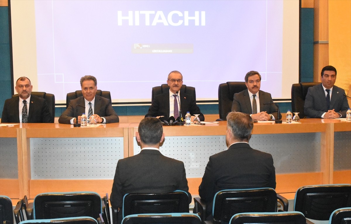 Malatya'da, Cumhurbaşkanlığı İnsan Kaynakları Ofisi koordinasyonunda 6 üniversitenin işbirliğinde...