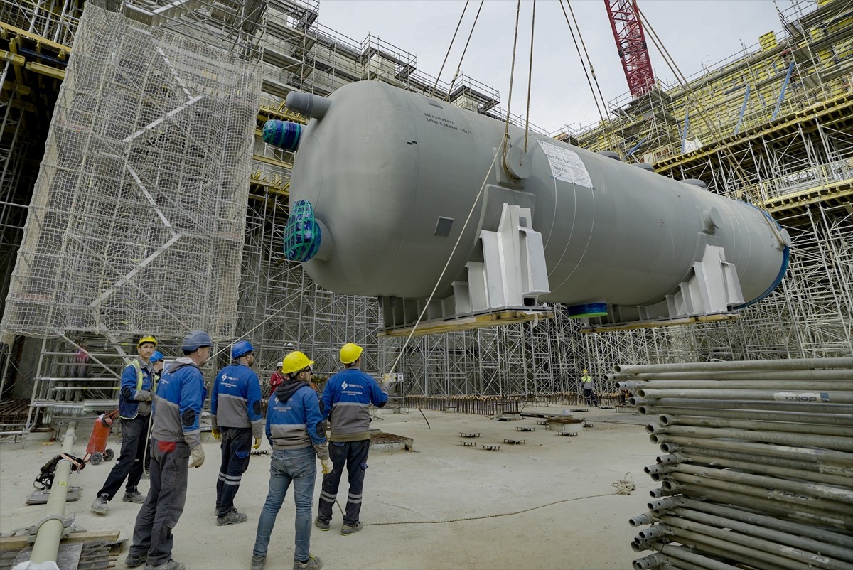 Mersin'de yapımı devam eden Akkuyu Nükleer Güç Santrali'nin (NGS) 3. güç ünitesine besleme suyu...