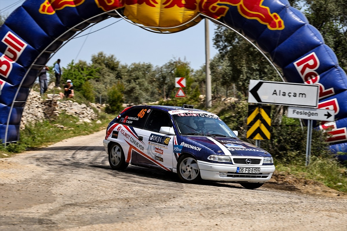 Muğla'nın Bodrum ilçesinde düzenlenen Petrol Ofisi Maxima 2025 Türkiye Ralli Şampiyonası'nın...