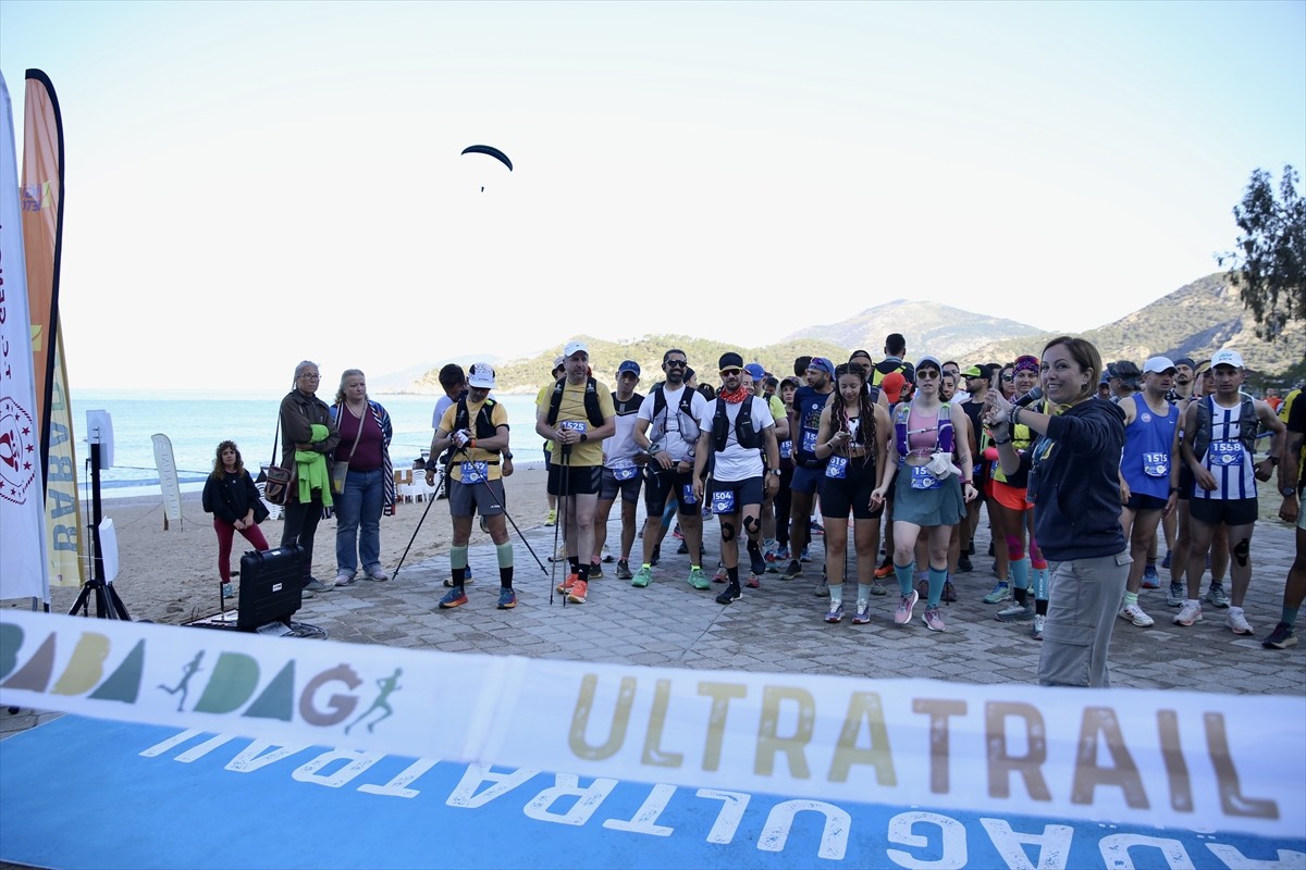 Muğla'nın Fethiye ilçesinde bu yıl üçüncüsü düzenlenen Babadağ Ultra Maratonu başladı. Türkiye...